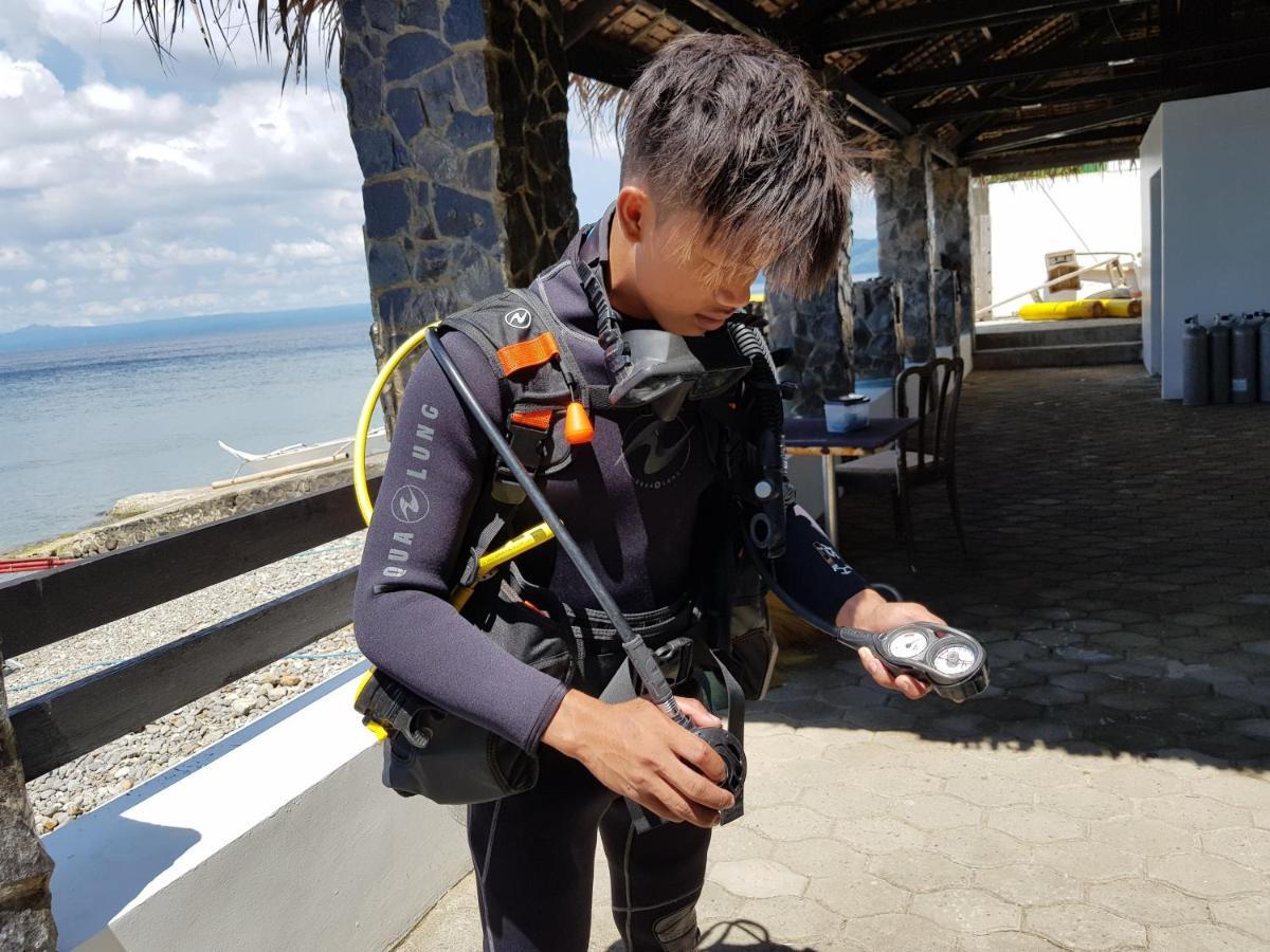 Blue Ribbon Dive Resort Mabini  Eksteriør bilde